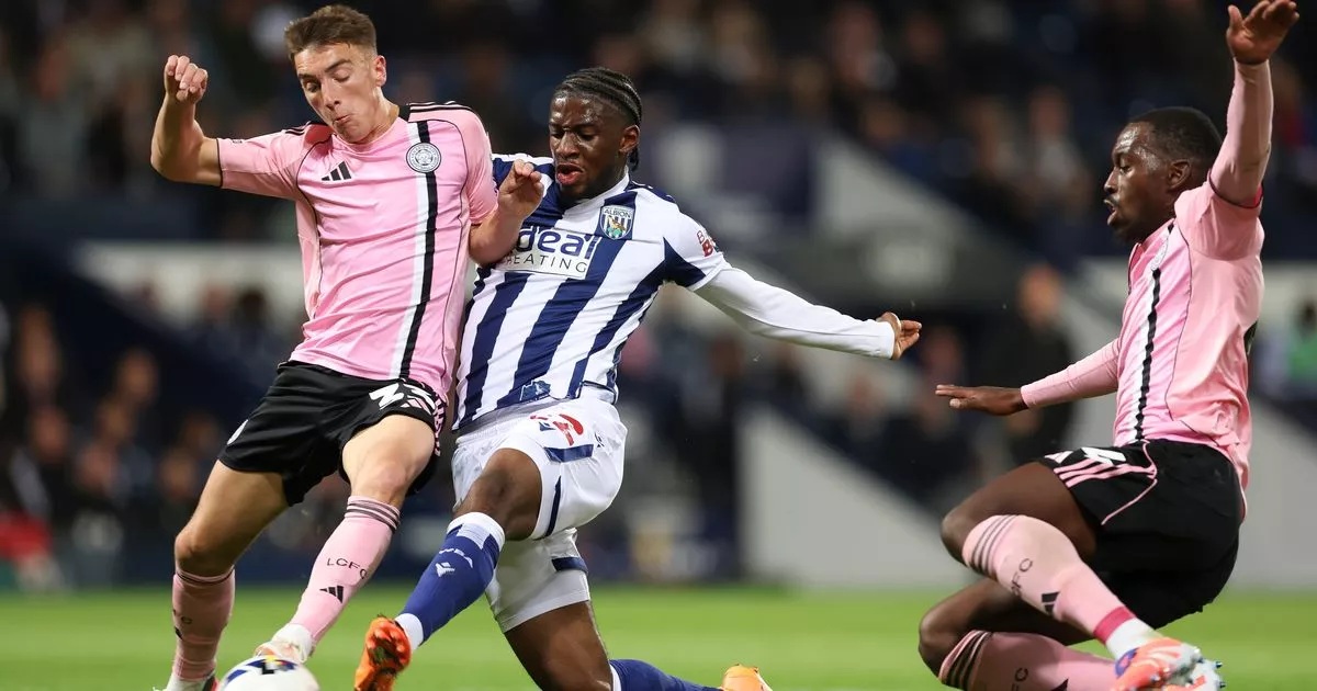 Luke Thomas och Boubakary Soumaré kämpar med WBA:s målskytt Samuel Iling- Junior
